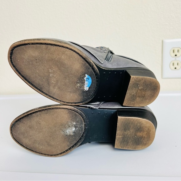 RAMPAGE Terrain Grey Vegan Buckle Harness Studded Embellished Flap Booties - Picture 8 of 10